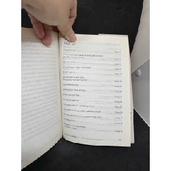 [Phiên Chợ Sách Cũ] … Đi Ngang Đường, Nguyễn Trung Dân H0606, 2010 SBM 919608