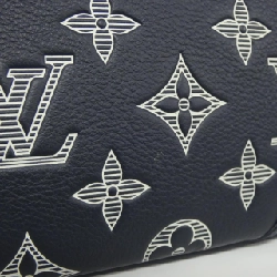 Túi xách đeo chéo Louis Vuitton Monogram Shadow Trio M24753 - Hàng hiệu chính hãng 767937