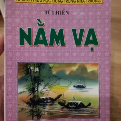 sách "Nằm vạ" của nhà văn Bùi Hiển, thuộc tủ sách hiếu học dùng trong nhà trường