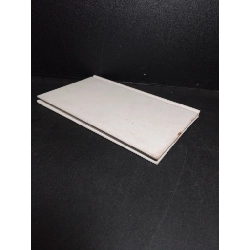 Ngắm mình trong gương (song ngữ, bìa cứng) mới 80% ố 2002 Hoàng Minh Thức HCM2103 VĂN HỌC 918699