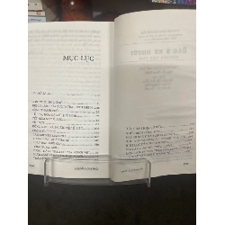 Đào ở xứ người mới 70% ố ẩm có dấu mộc và viết nhẹ trang đầu 2006 Nguyễn Văn Thọ HPB0906 SÁCH VĂN HỌC 914943