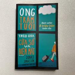 Ông trăm tuổi trèo 