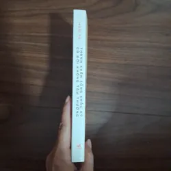 Thanh xuân sống khắc kỷ cả đời không tầm thường - hoài tả 723237