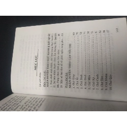 Bí ẩn Nhân Duyên Trần Sinh 2009 mới 80% bẩn bìa HCM0406 tâm linh 914828