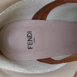 Giày bốt FENDI 661071