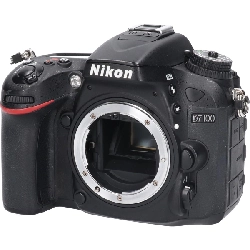 Ｄ７１００ - Hàng hiệu Authentic