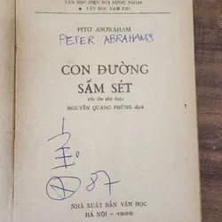 Tác phẩm văn học Nam Phi: CON ĐƯỜNG SẤM SÉT - Peter Abrahams 732907