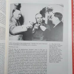 The Commanders: Australian Military Leadership in the Twentieth Century - Khổ lớn, bìa vải 788313