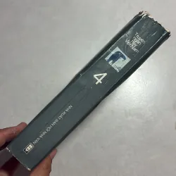 Truyện ngắn hay Việt Nam (Tập 4) (Có ẩm) 783127