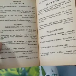 [MIỄN PHÍ BỌC SÁCH] Polar Shift - Clive Cussler & Paul Kemprecos 1026750