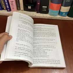 II Tựa sách: Sen Nở Trời Phương Ngoại - Nhất Hạnh - Lá Bối 558545