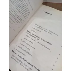 The five strategies for fundraising success - Mal Warwick 702443