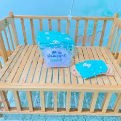 Giường cũg gỗ tự nhiên nhiều miếng ván, khung chắc chắn 601251