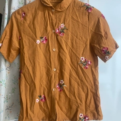 Áo kiểu nữ thêu hoa size M 199122