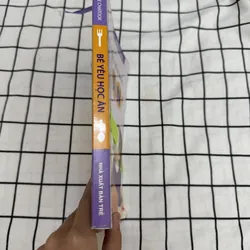 Bé yêu học ăn 596884