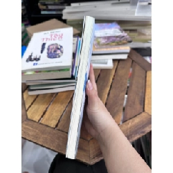 Yên Một Chỗ Đi Khắp Năm Châu - Trần Văn Thưởng - Trần Văn Thưởng 961068