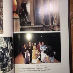 Đằng sau những nụ cười - Khánh Ly 571410