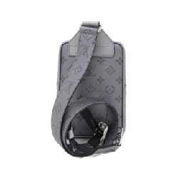 Túi đeo chéo ngoài trời Louis Vuitton Taiga Lama M30833 - Hàng hiệu Chính hãng 769681
