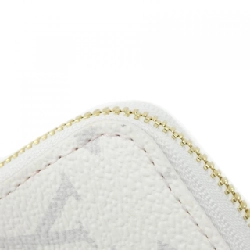 Ví Zippy Monogram Cherry (LV X TM) của Louis Vuitton M14240 620101