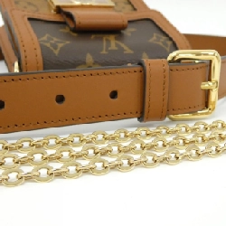 Túi đeo hông Louis Vuitton Monogram Dauphine BB M68621 609294