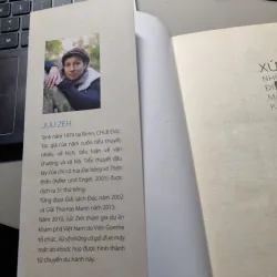 Xứ sở những cô gái đi xe máy mặc áo hoa 756012