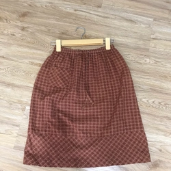 Chân váy nữ màu cam đất