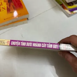 Chuyện tình dưới nhành cây tầm gửi  593328