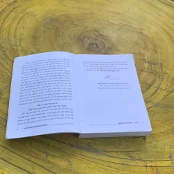  VIỆT NAM BỐN NGÀN NĂM - NGUYỄN THỊ HUỆ 783865