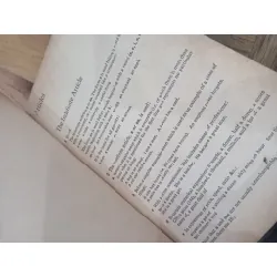 A Practical English Grammar - A.J.Thompson và A.V.Martinet 125039