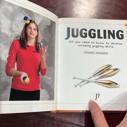  📚 JUGGLING All You Need to Know Develope Juggling Skills - ngoại văn kĩ năng tung bóng 1054584