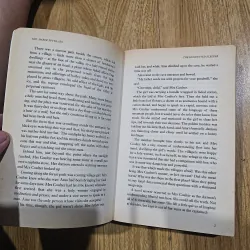 The amber spyglass  1012822