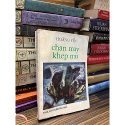 Chân mây khép mở - Hoàng Yến 334397