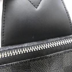 Túi đeo chéo Louis Vuitton Damier Graphite Avenue N41719 612921