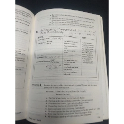 A content based grammar - Mosaic one mới 60% ố vàng có viết HCM2504 ngoại văn 914203