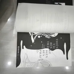 Thiên tài bên trái - kẻ điên bên phải 718477