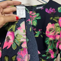 Váy hoa màu vnxk, độ mới 95% 260313