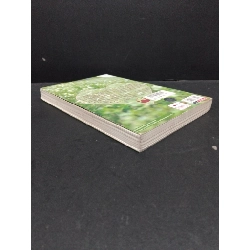 Chân ngắn sao phải xoắn ! Huyền Lê mới 90% bẩn bìa, ố nhẹ, tróc gáy nhẹ 2012 HCM.ASB3010 917882