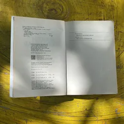 UNDERSTANDING AND USING ENGLISH GRAMMAR- BETTY SCHRAMPFER AZAR 702039