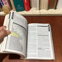 II English Books: Vietnam _ Includes Special Section On Vietnamese Cuisine 726957