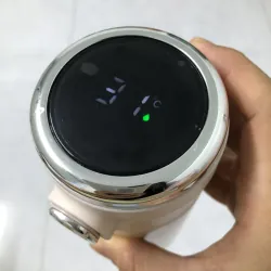 Bình giữ nhiệt thông minh có màn hình điện tử 800301