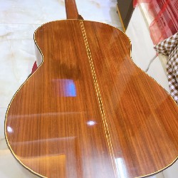 Đàn guitar Classic 6784