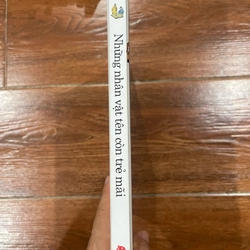 Những nhân vật tên còn trẻ mãi  (B) 476111