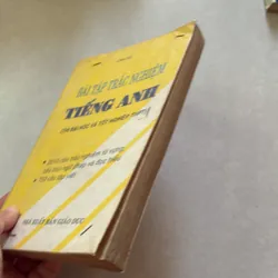 Bài tập trắc nghiệm Tiếng Anh / Vĩnh Bá 681266