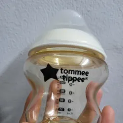 Bình sữa tommee tippee