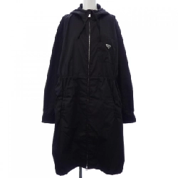 Áo khoác PRADA với logo hình tam giác 292061 S222 1WQ8