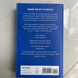 GRIT- Angela Duckworth  989926