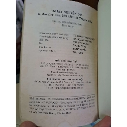 Thi hào Nguyễn Du - Từ thơ chữ Hán đến kiệt tác Truyện Kiều - Nguyễn Hữu Sơn VĂN HỌC HCM1008