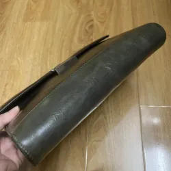 Clutch nam 25x18x3 da thật 2hand 1013061