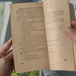 [XƯA] Những Người Thích Đùa (1983) - Aziz Nesin 997682