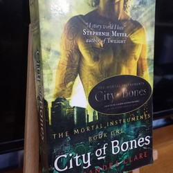 City of Bones By Cassandra Clare Mortal Instruments Series Book #1 192909